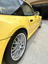 2001 BMW Z3 Coupe in Dakar Yellow 2 over Black