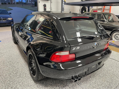 2002 BMW Z3 Coupe in Jet Black 2 over Dream Red