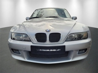 2002 BMW Z3 Coupe in Titanium Silver Metallic over Walnut