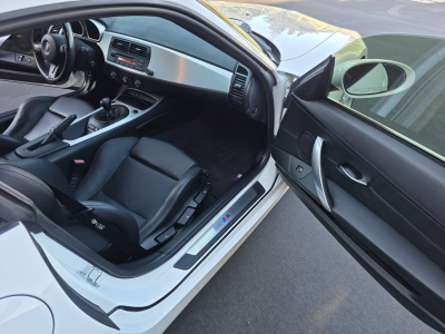 2007 BMW Z4 M Coupe in Alpine White III over Black Extended Nappa